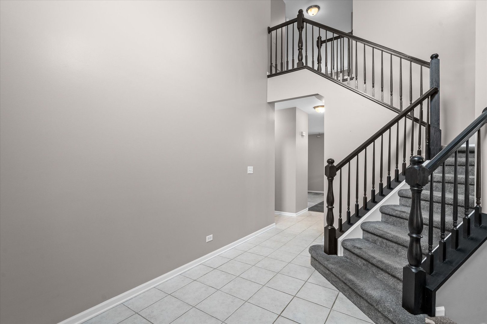 1833 Stirling Lane Property Photo 3