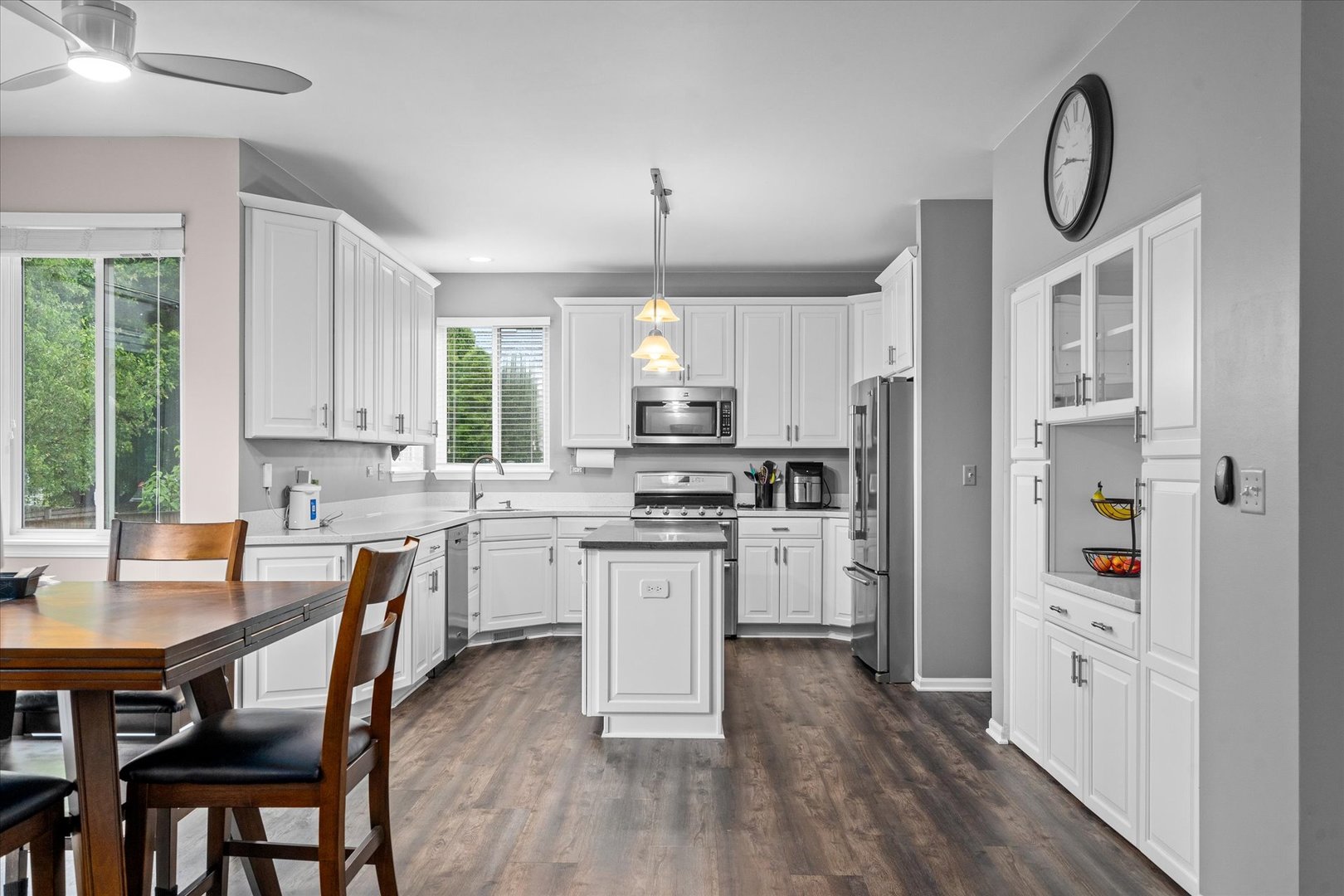 1833 Stirling Lane Property Photo 10
