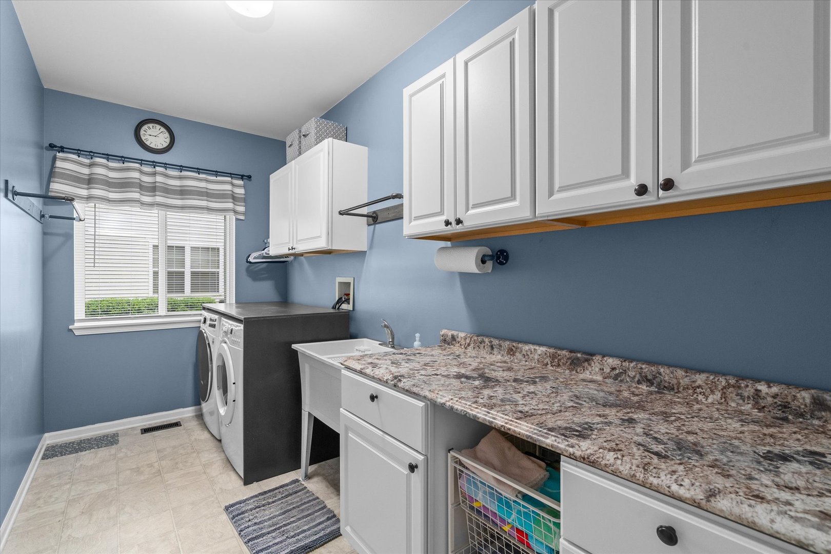 1833 Stirling Lane Property Photo 13