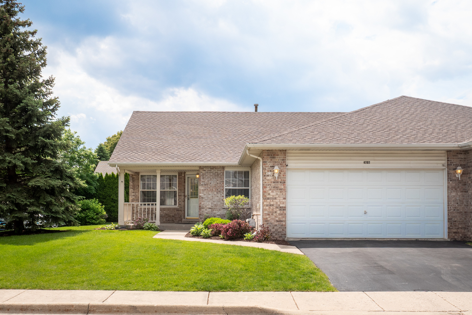 4707 Mikasa Ct Property Photo 1