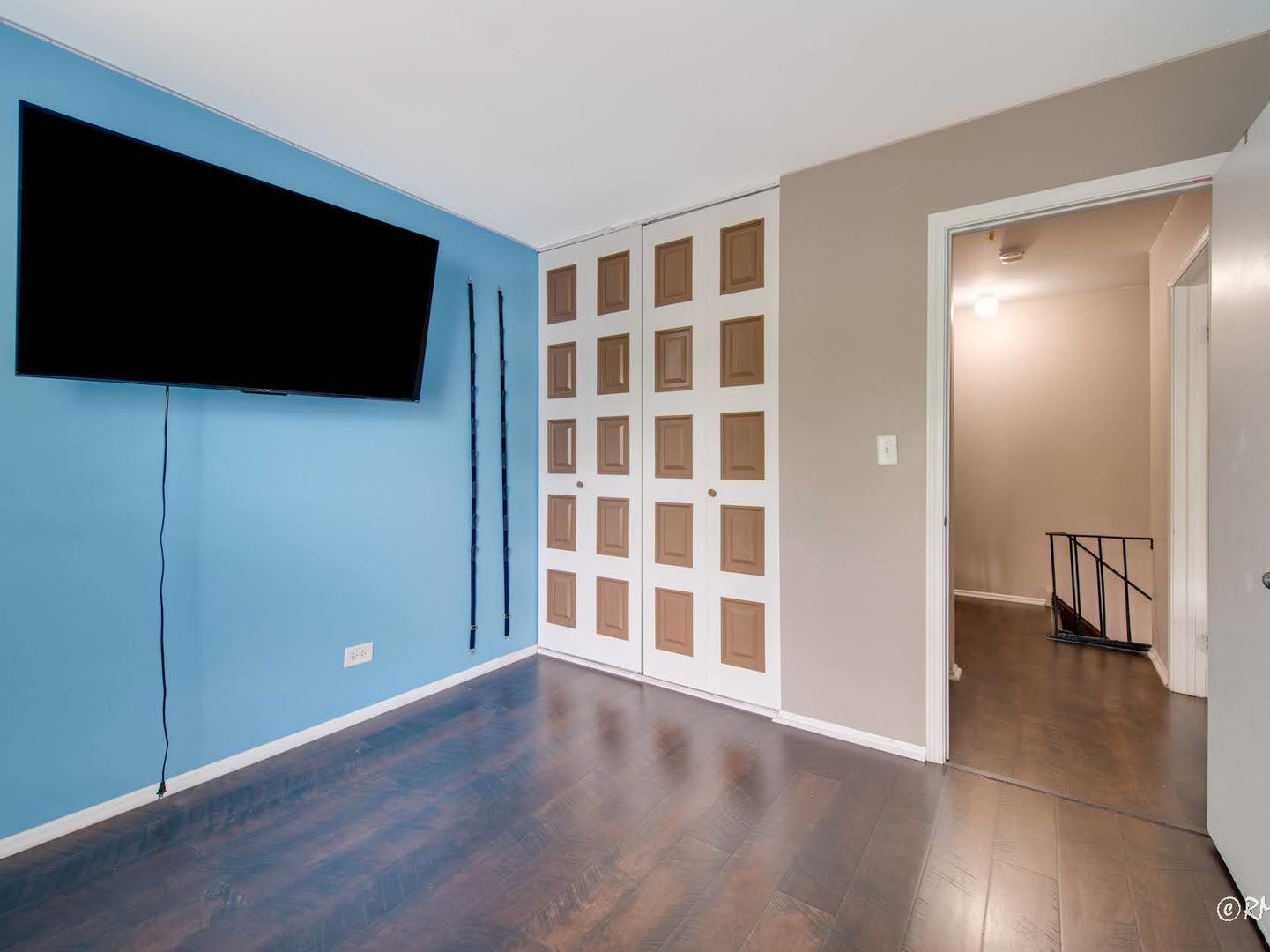 426 James Court C Property Photo 14