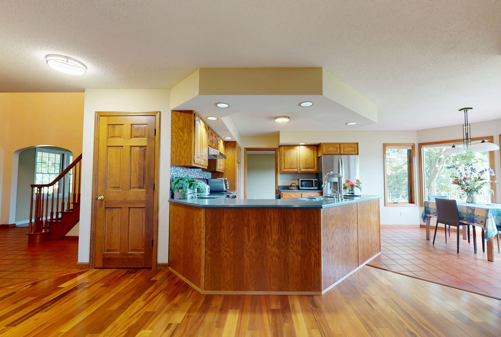 2903 Prairie Meadow Drive Property Photo 4