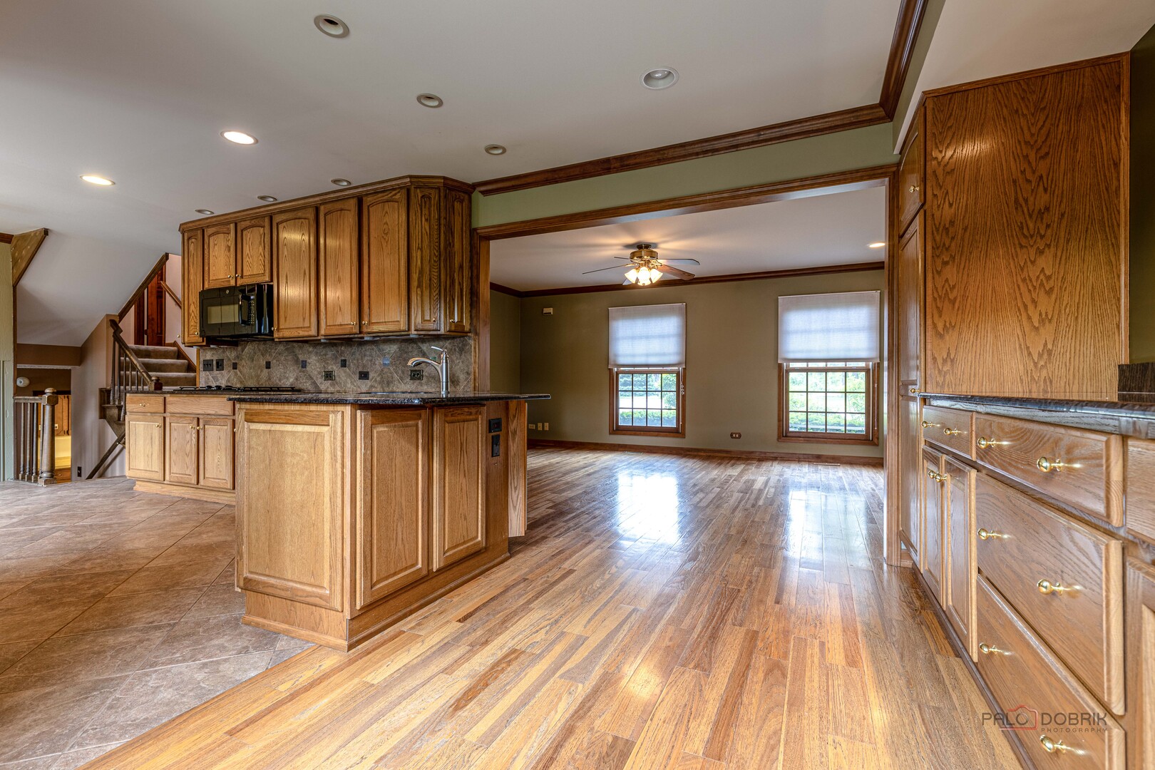 1137 Pine Tree Lane Property Photo 6
