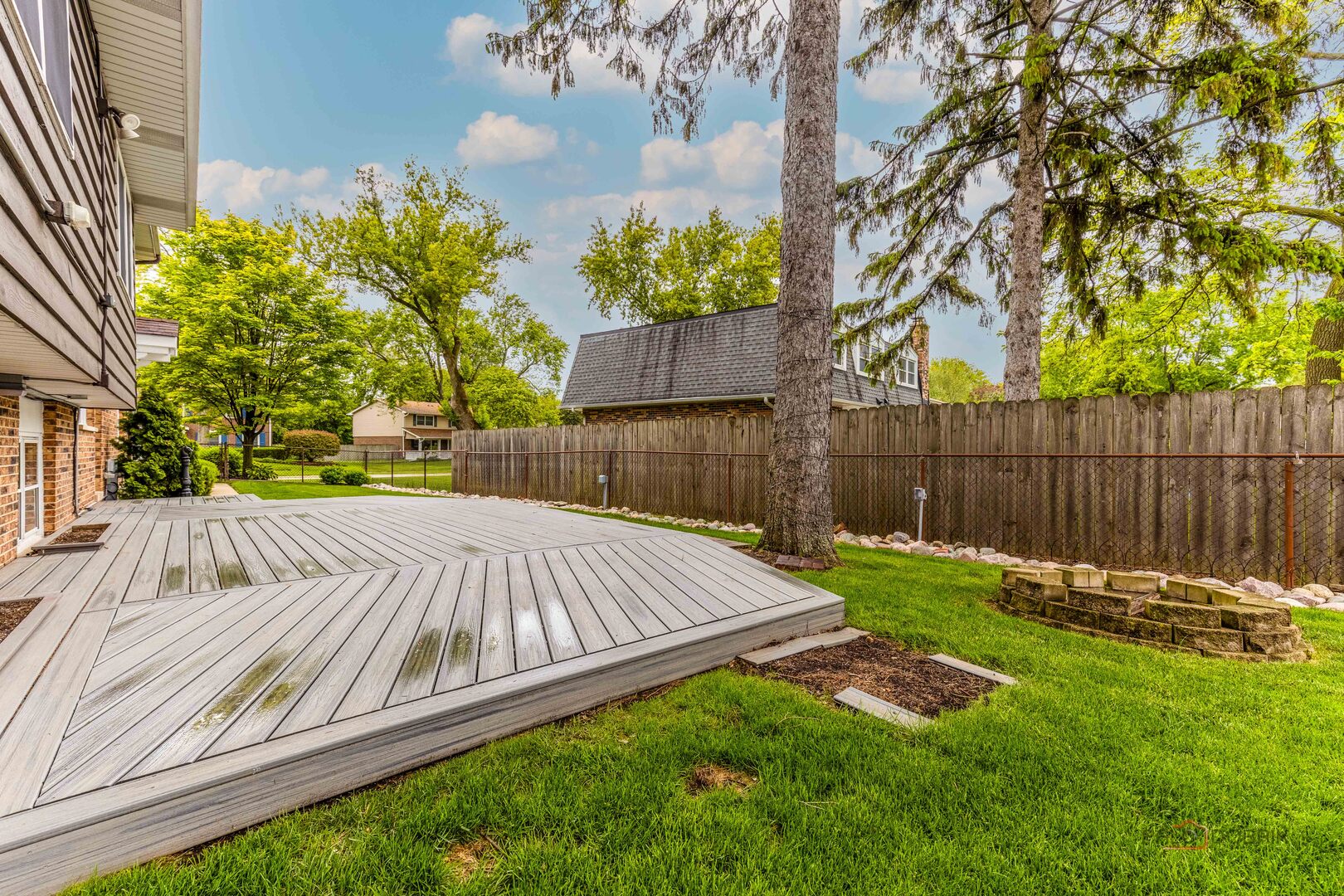 1137 Pine Tree Lane Property Photo 36