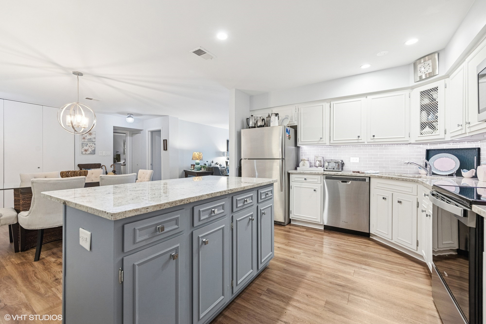 445 N Park Boulevard 3d Property Photo 6