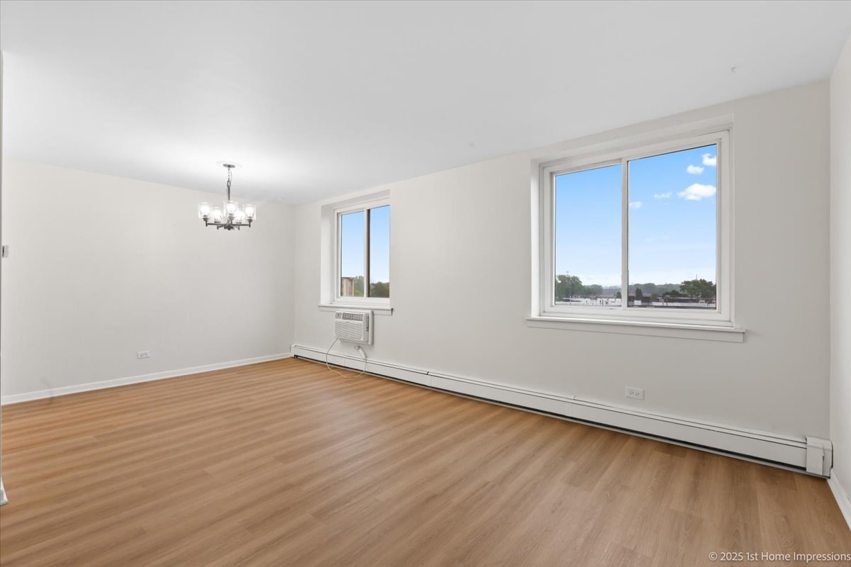 9745 S Karlov Avenue 608 Property Photo 4