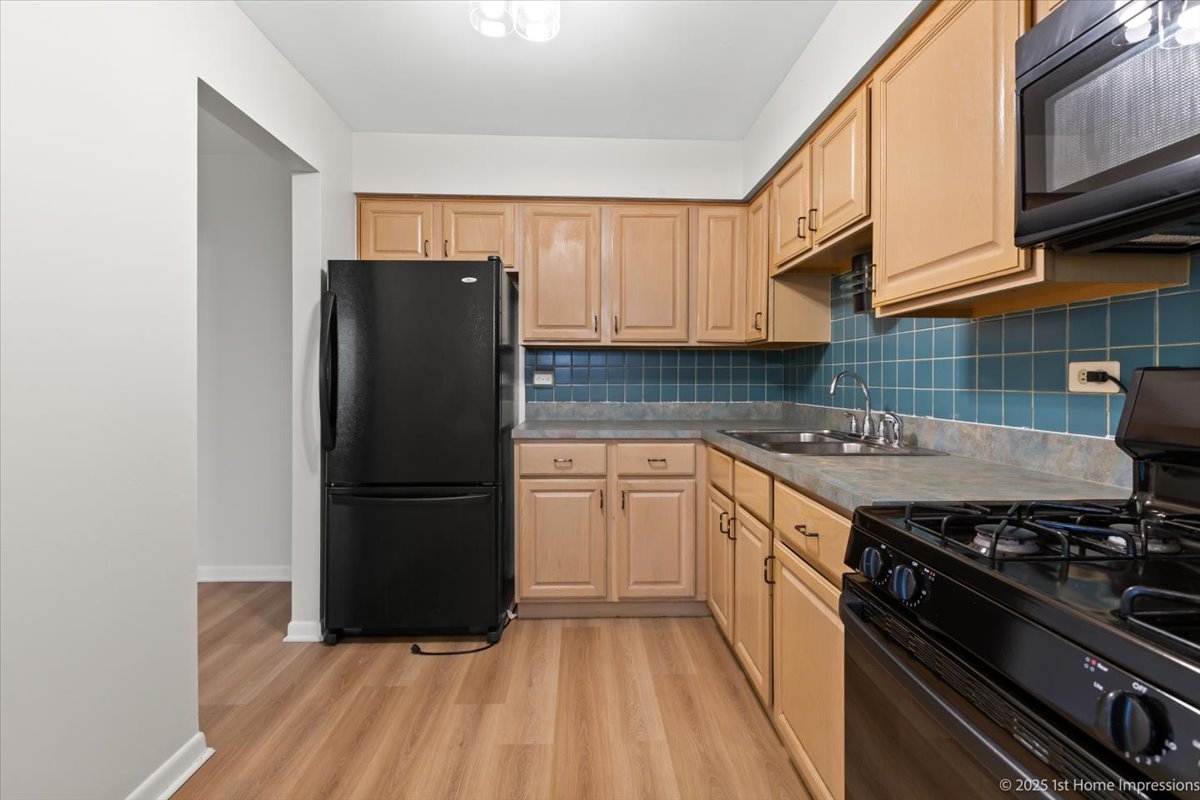 9745 S Karlov Avenue 608 Property Photo 11