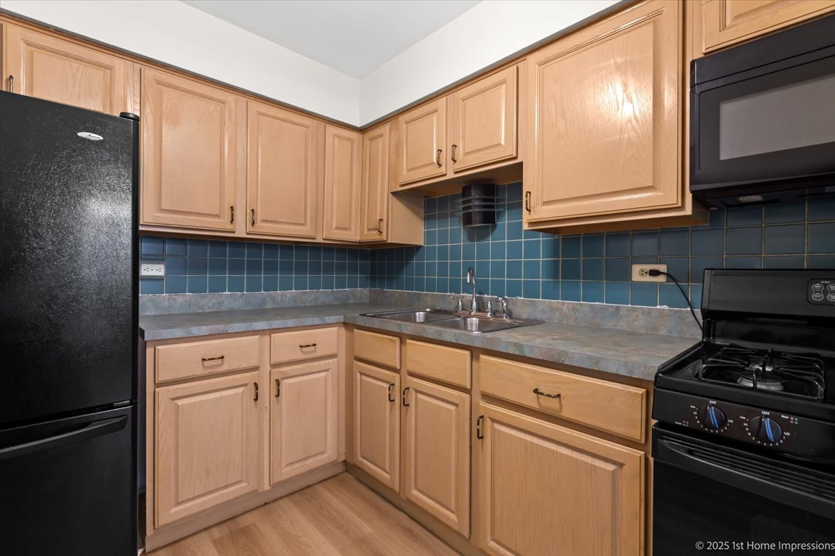 9745 S Karlov Avenue 608 Property Photo 13