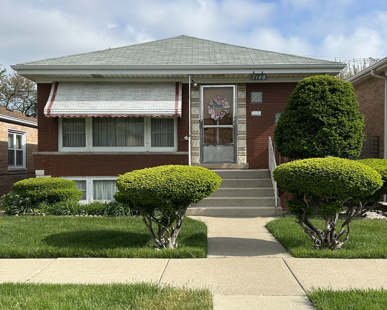 7140 W 64th Street Property Photo 1