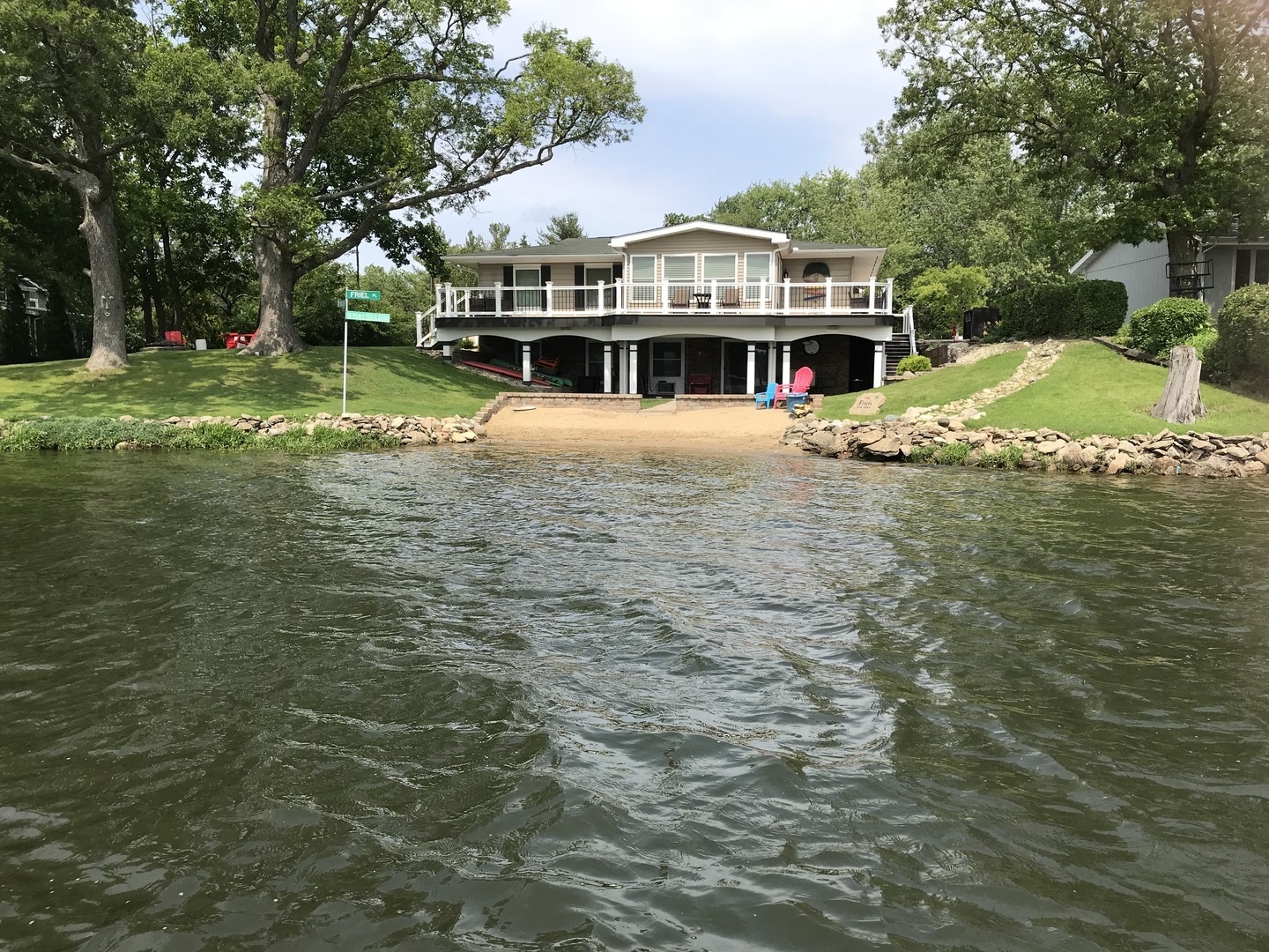 117 Comanche Trail Property Photo 1