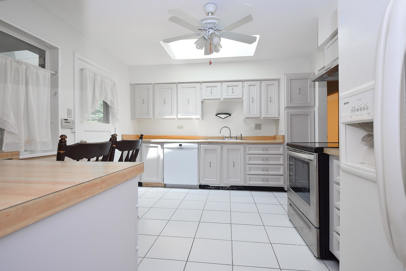 50 Ridgewood Rd Property Photo 5