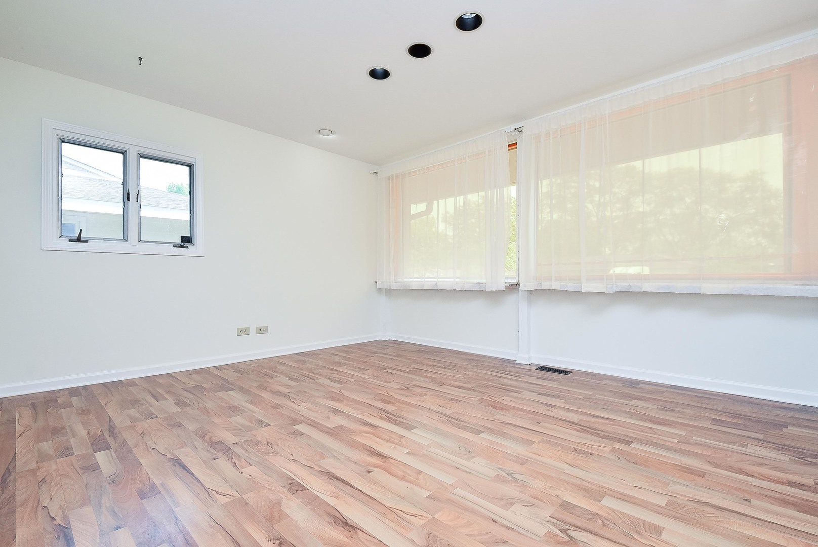 50 Ridgewood Rd Property Photo 11