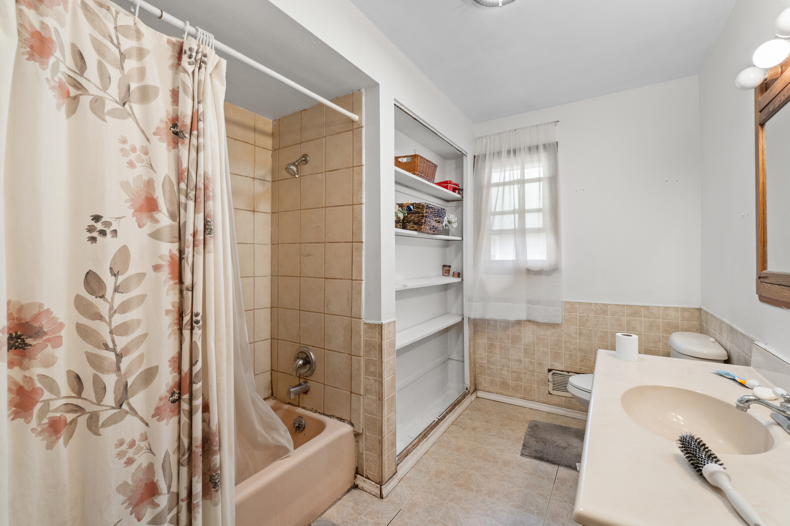 1311 Black Road Property Photo 9