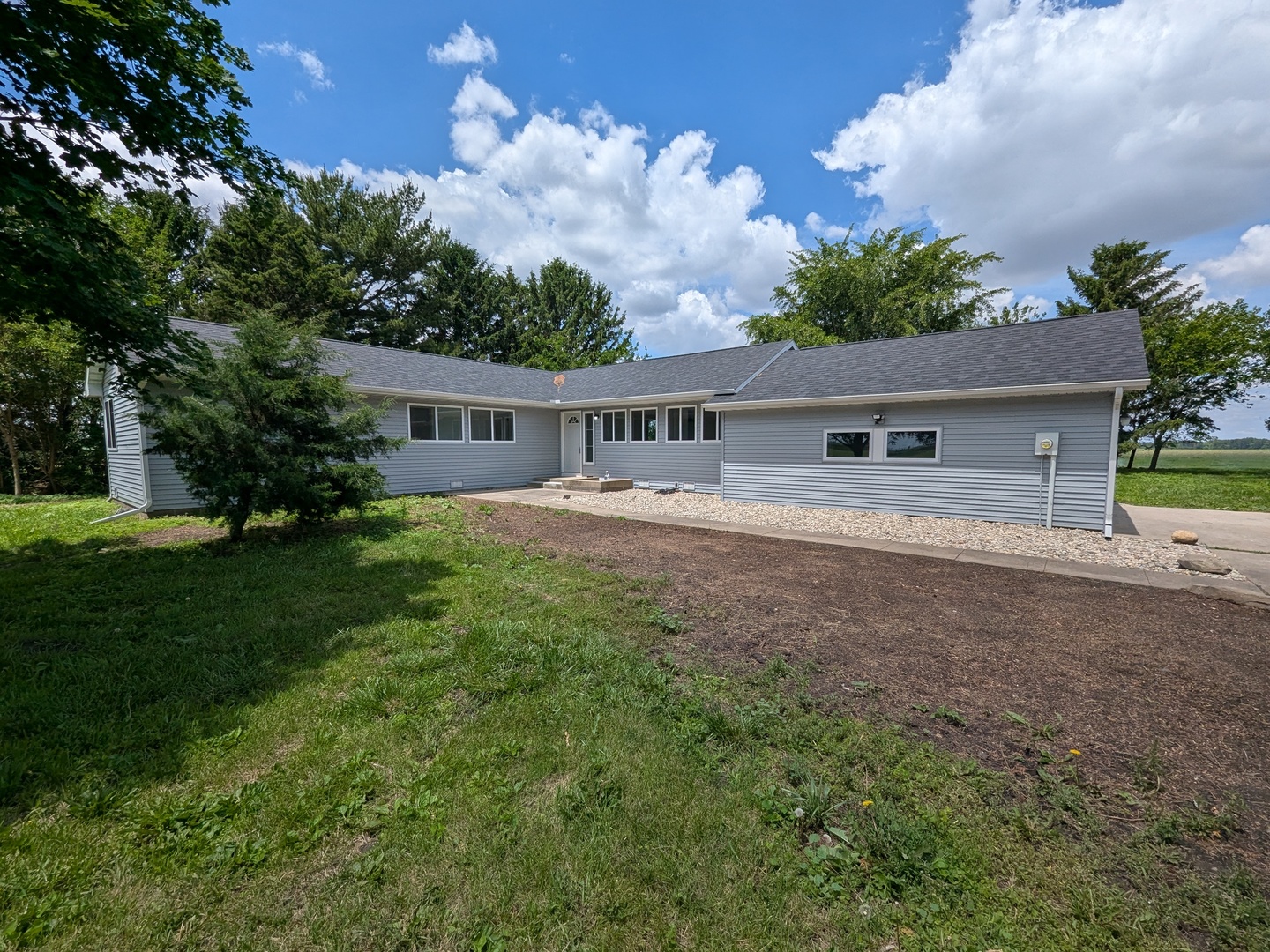 2344 County Rd 1050 N Property Photo 1
