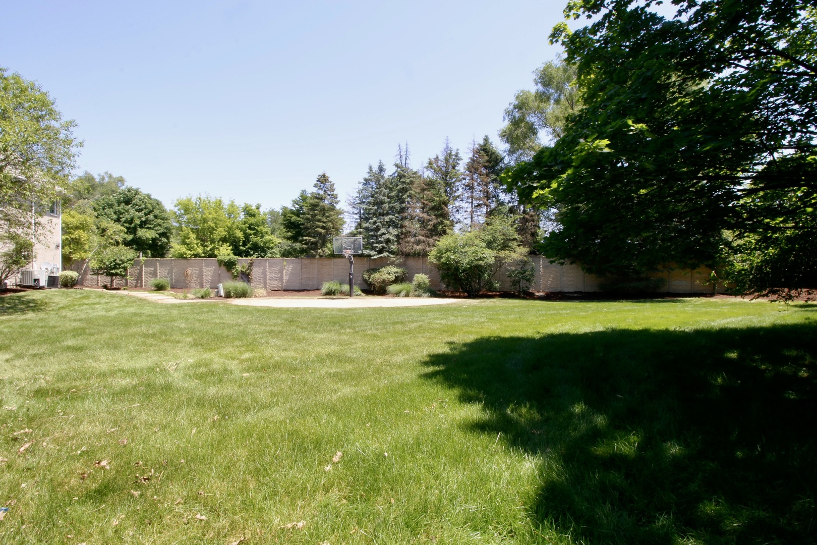 44 Oak Bluff Court Property Photo 6