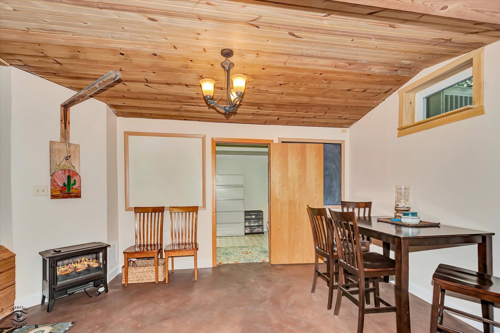 18905 Meadowview Drive Property Photo 21