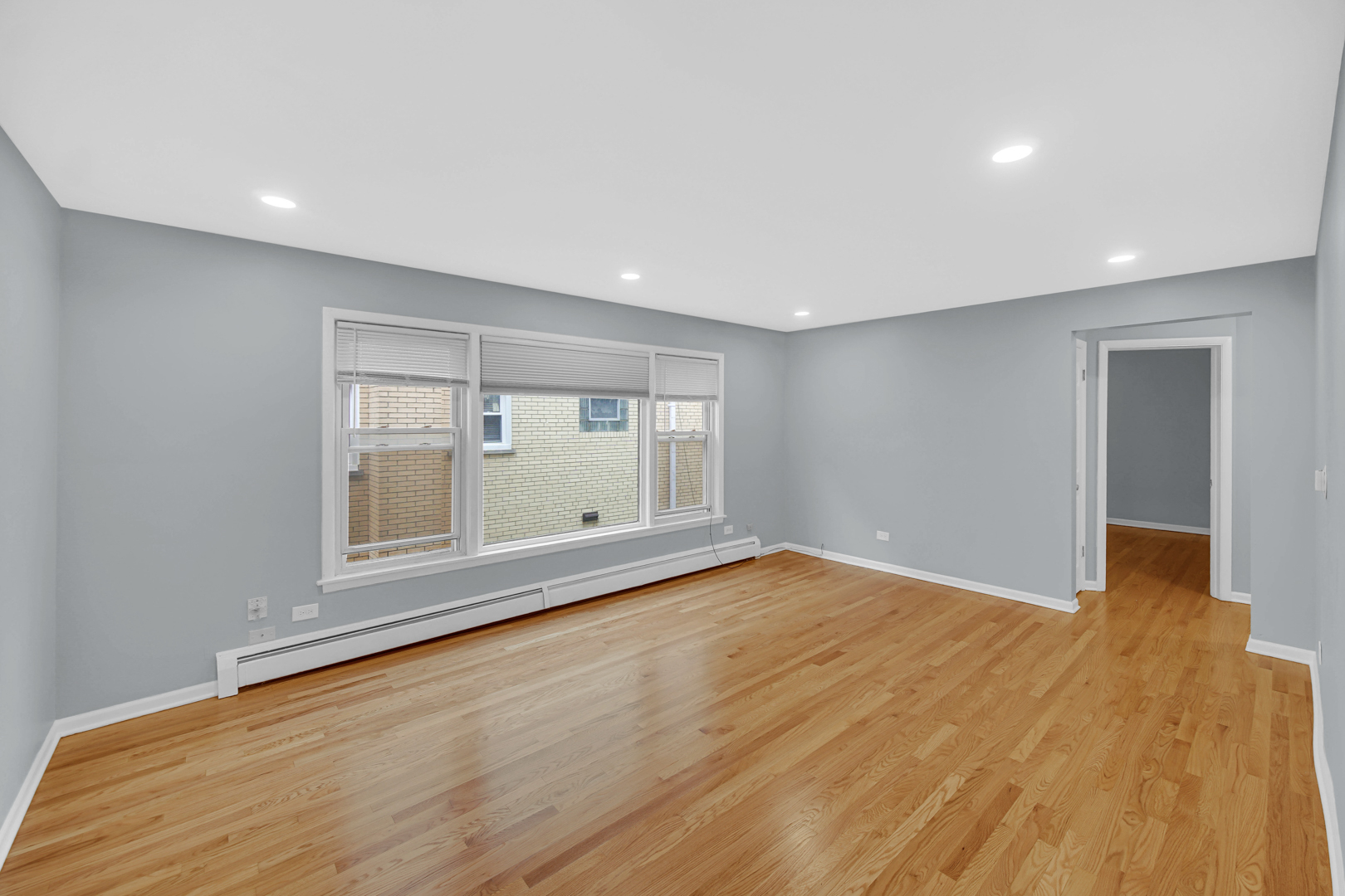 1821 S Harlem Avenue Property Photo 5