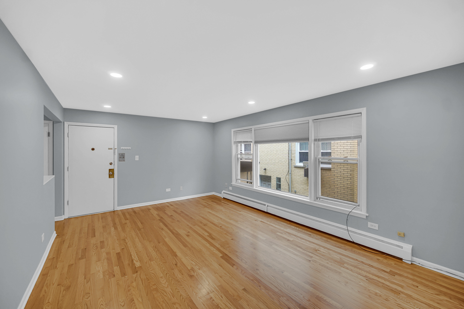 1821 S Harlem Avenue Property Photo 7