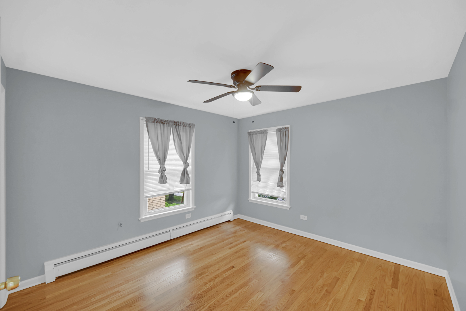 1821 S Harlem Avenue Property Photo 8
