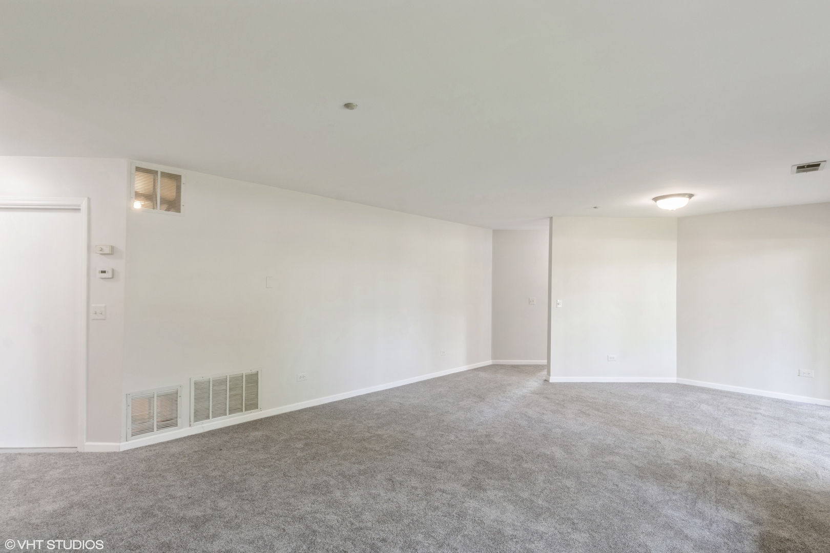 1412 W Crane St Property Photo 6