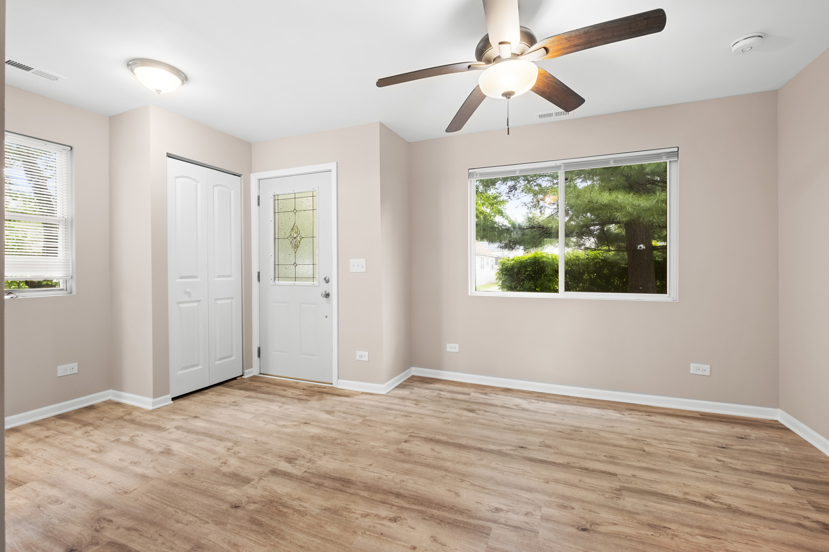 318 Kenwood Drive Property Photo 4