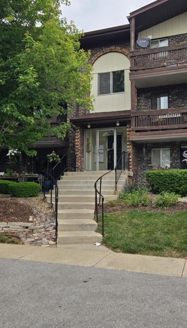 14015 James Dr Property Photo 1