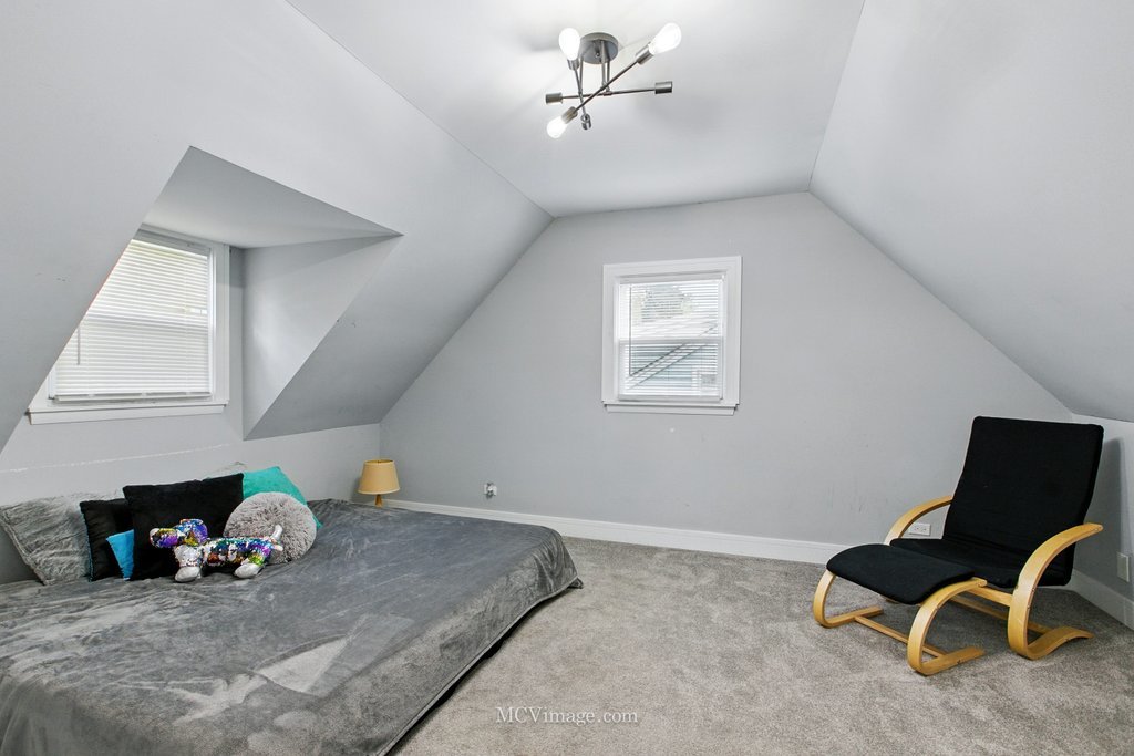 15514 Ridgeway Ave Property Photo 9