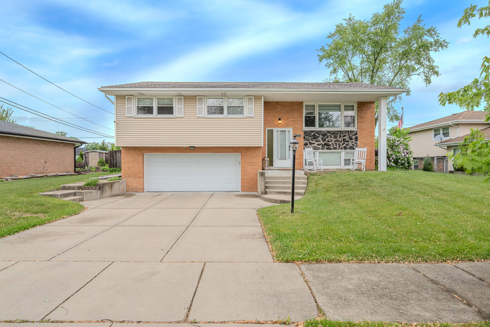 8106 W 89th Place Property Photo 1