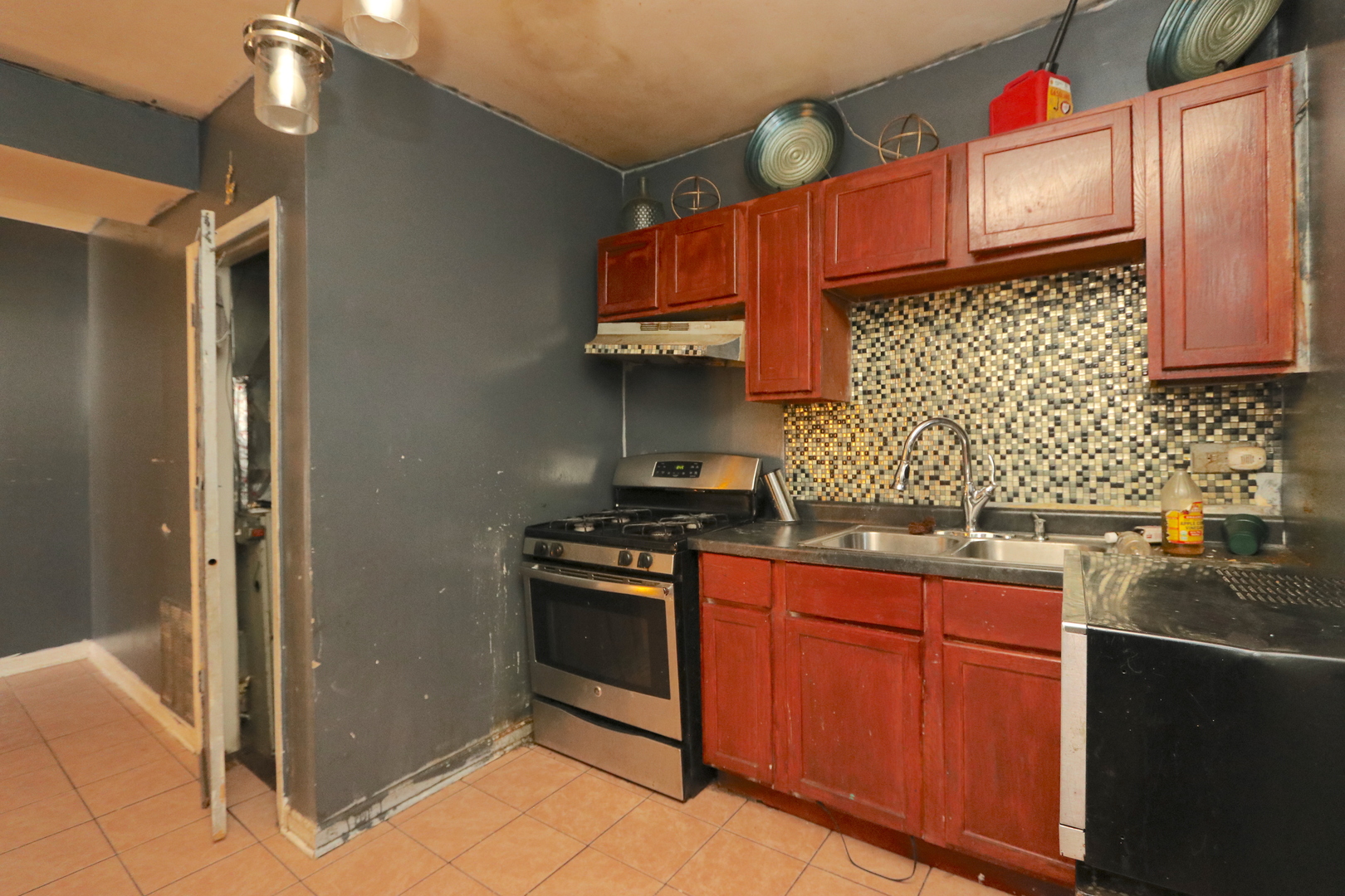 727 N Springfield Avenue Property Photo 4