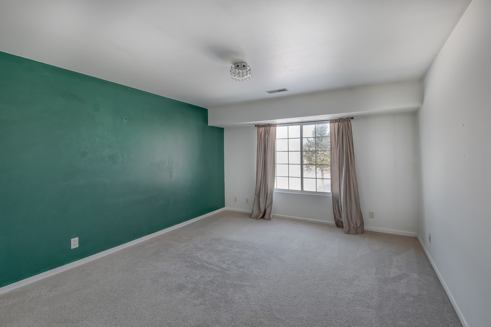 7642 Creek Bnd Property Photo 10