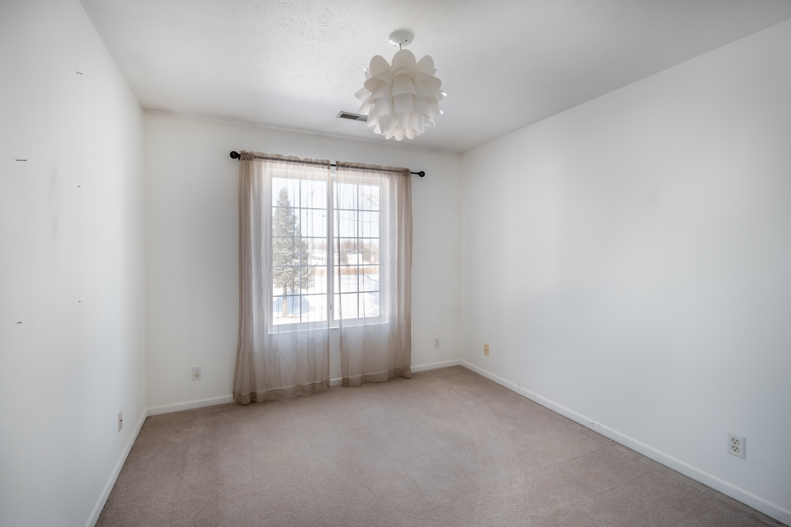7642 Creek Bnd Property Photo 12