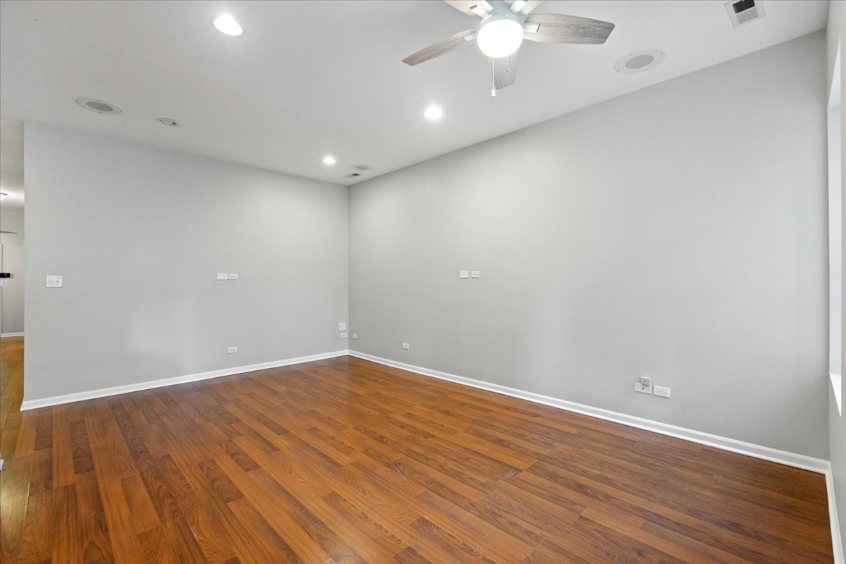 7717 N Marshfield Avenue 2 Property Photo 5