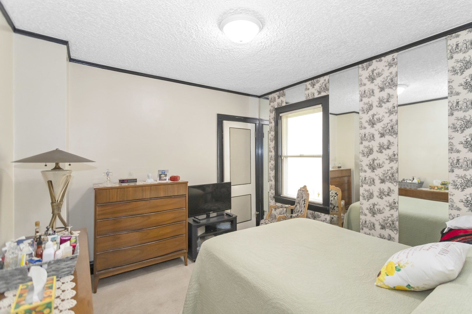 1205 N 15th Avenue Property Photo 15