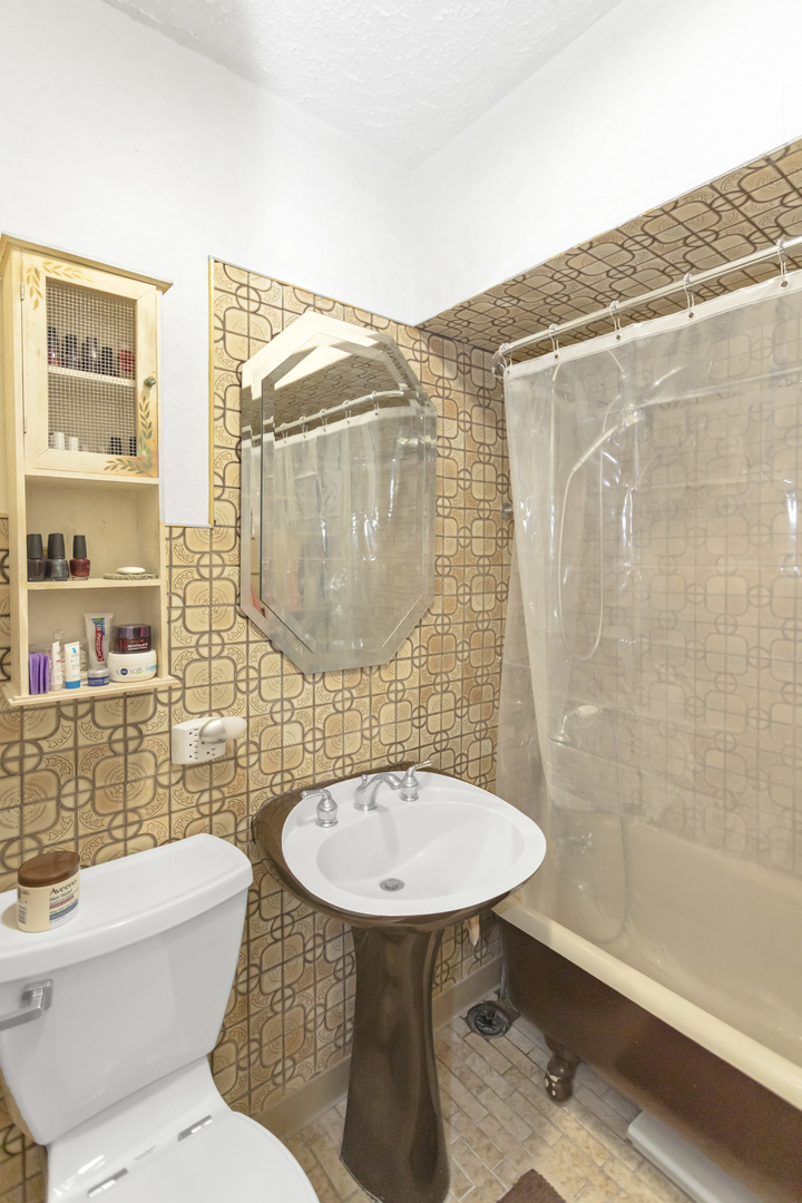 1205 N 15th Avenue Property Photo 19
