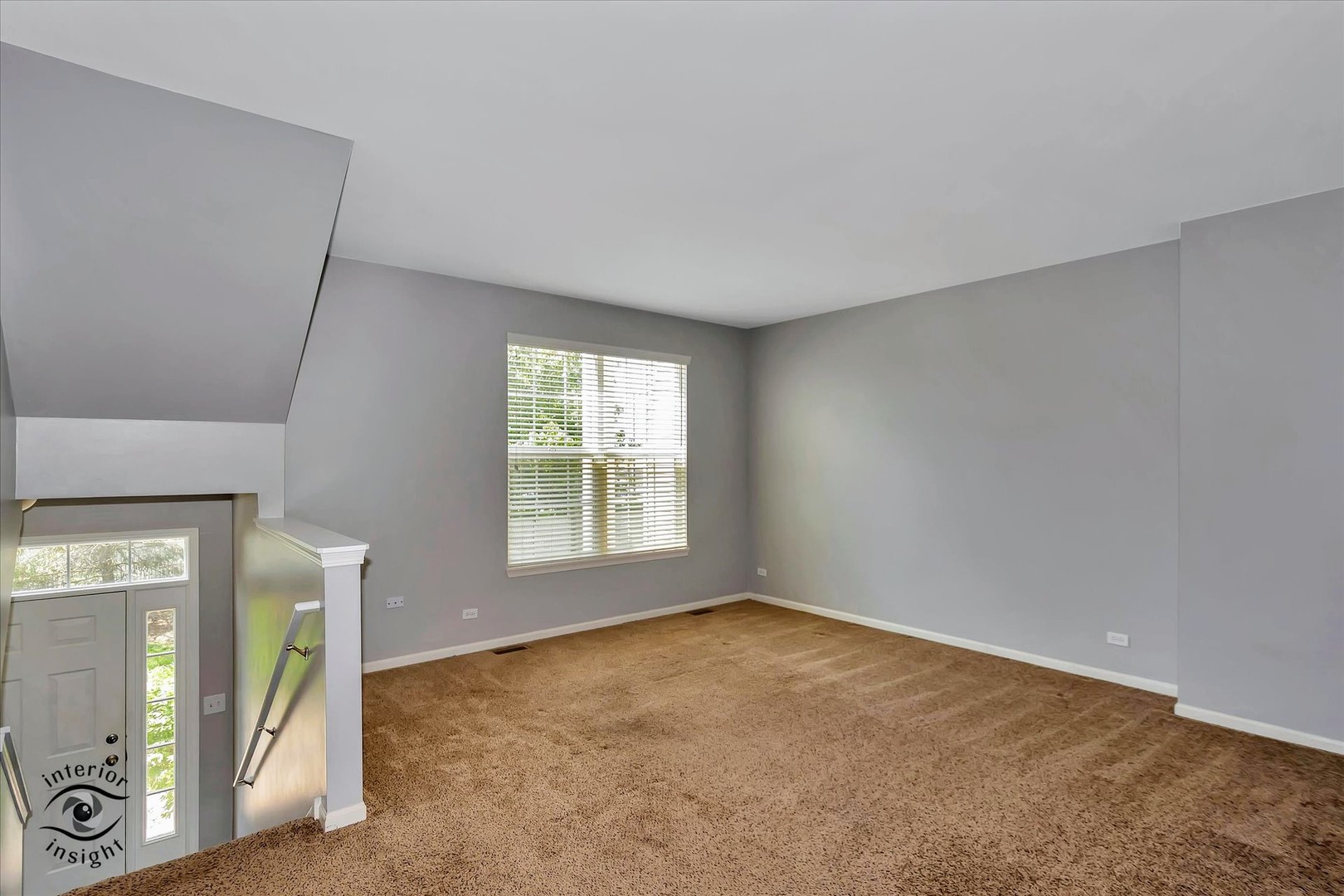 807 Summit Creek Drive Property Photo 2
