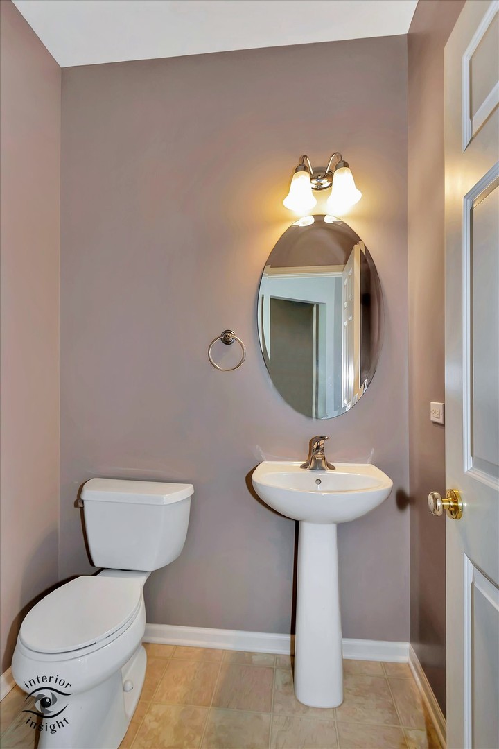 807 Summit Creek Drive Property Photo 11