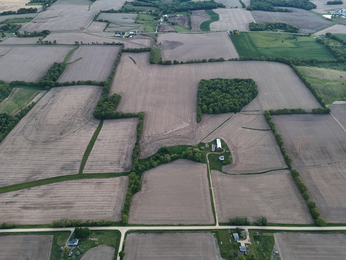 12150 N Damascus Road Property Photo 1