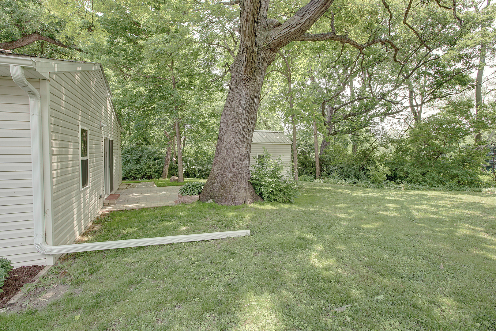 416 E Main St Property Photo 12