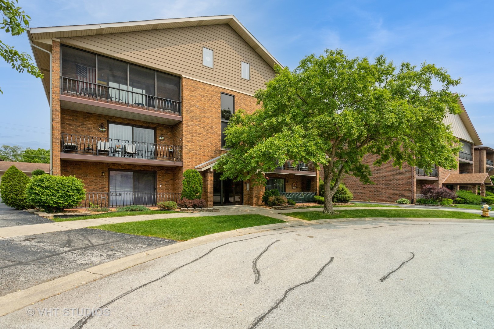 16807 81st Avenue 2s Property Photo 1