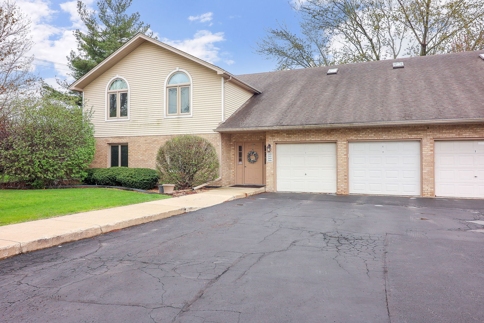 2604 Crescenzo Drive Property Photo 1
