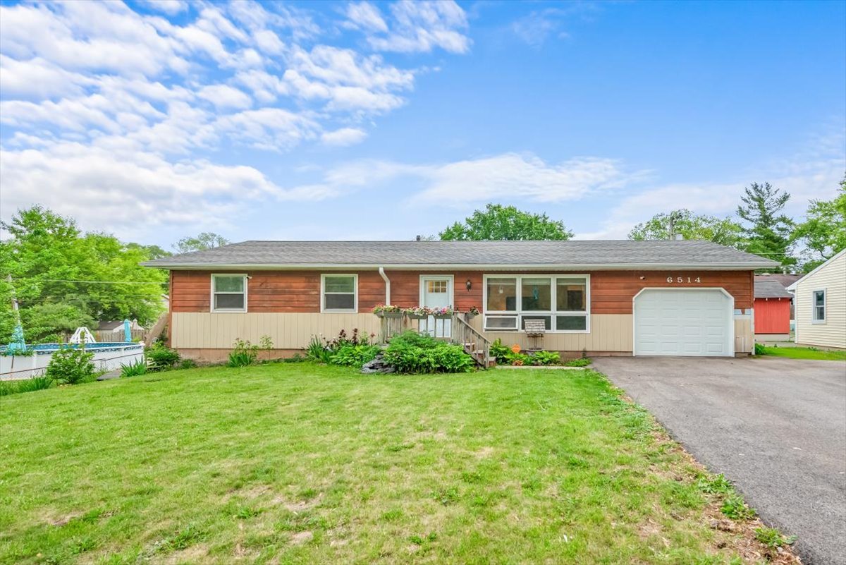 6514 Silver Lake Road Property Photo 1