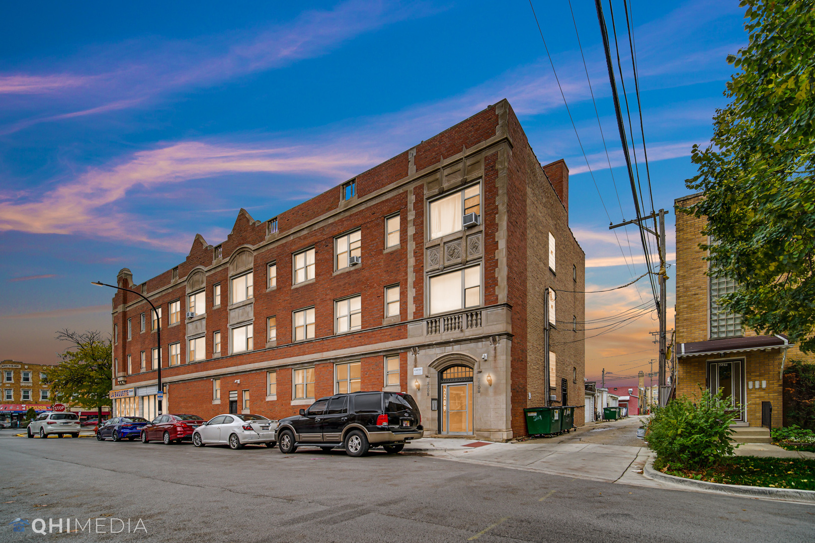 6117 W Cermak Road Property Photo 1