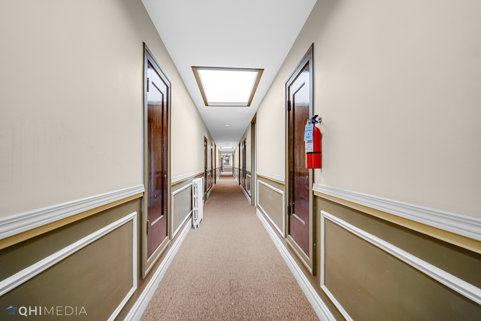 6117 W Cermak Road Property Photo 3