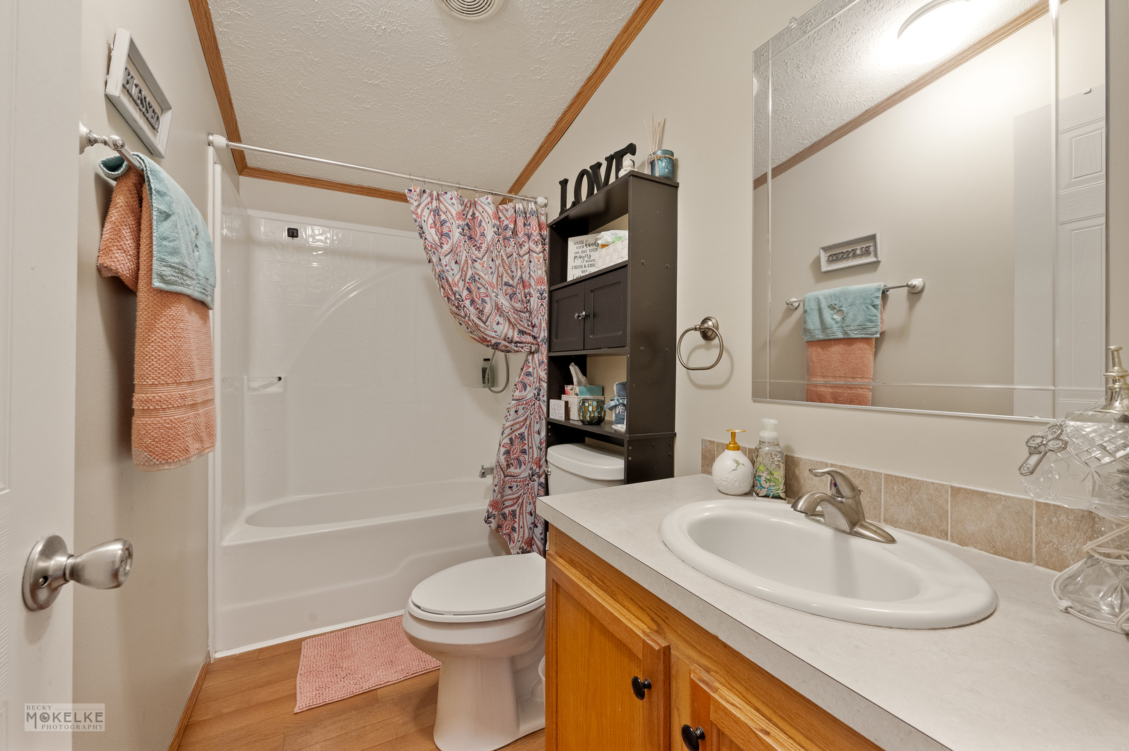 654 Bluebird Circle B Property Photo 18