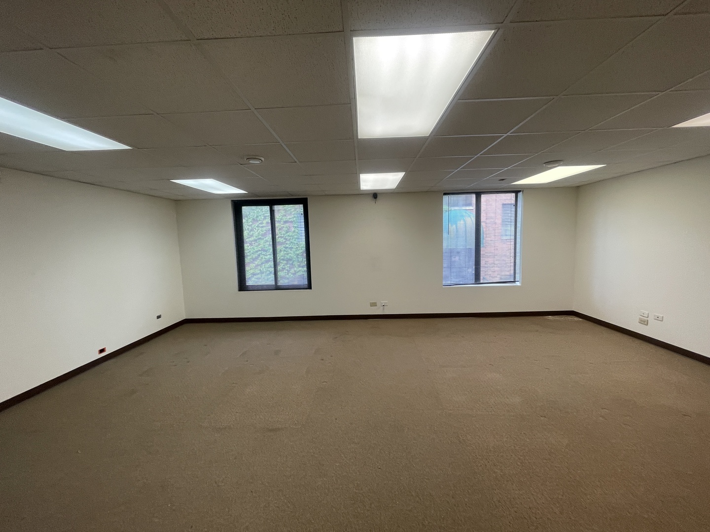 701 E Irving Park Road Property Photo 7
