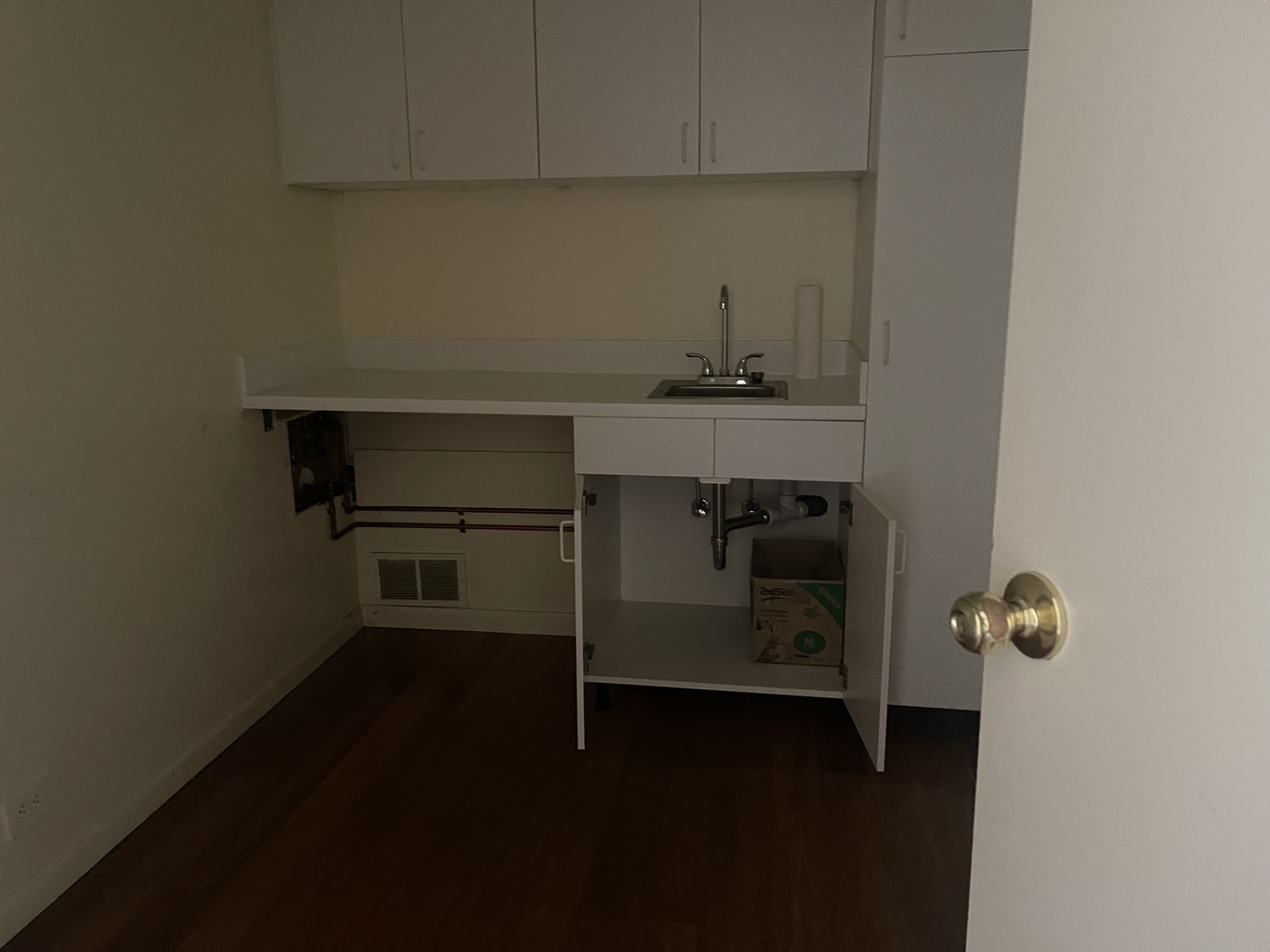 69 N Broadway Street 69-73 Property Photo 6