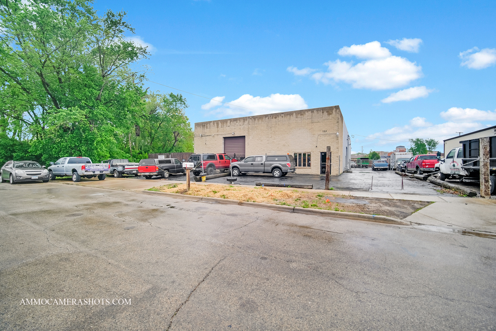 133 N Aurora St Property Photo 3