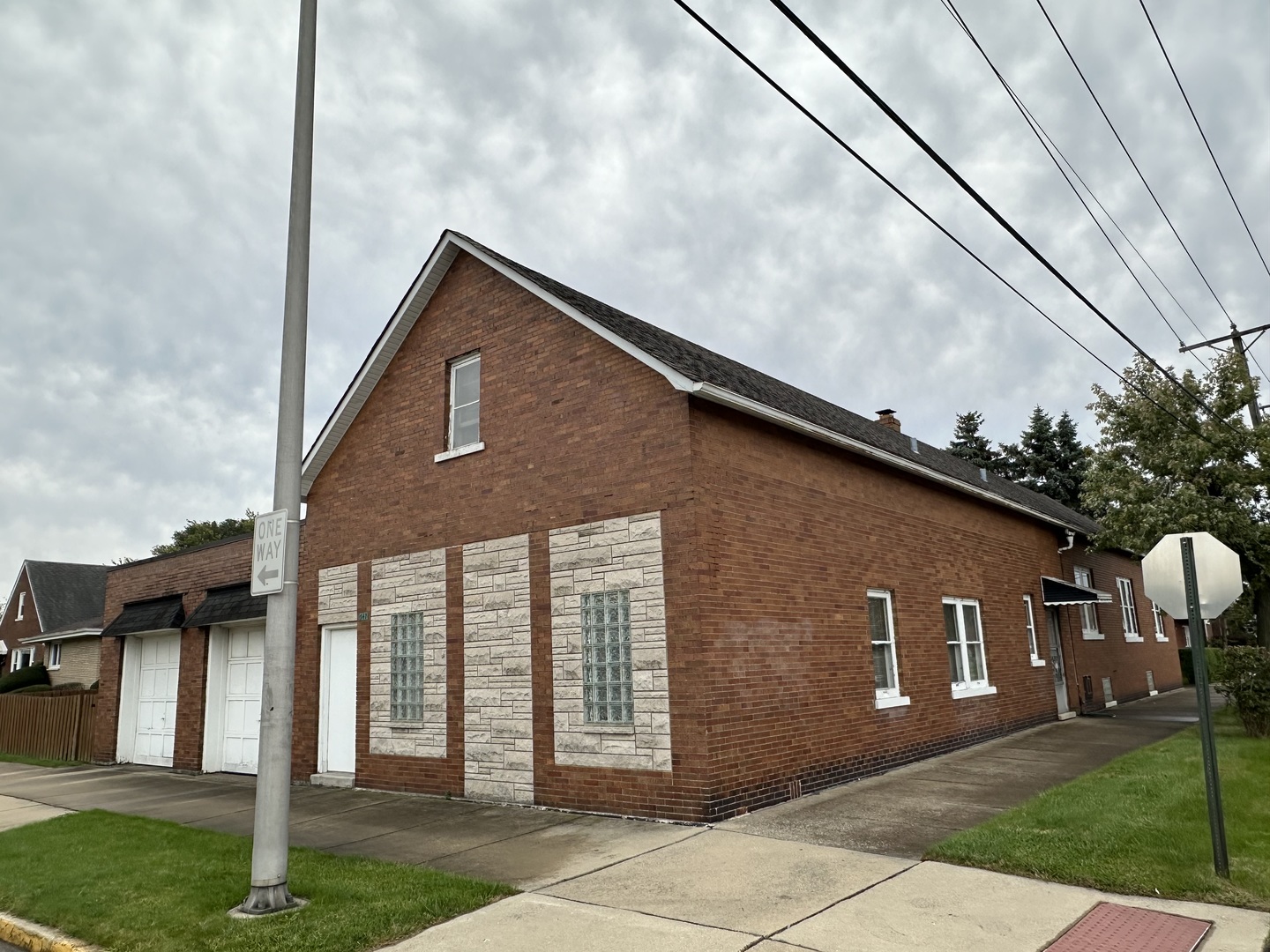 347 156th Street Property Photo 1