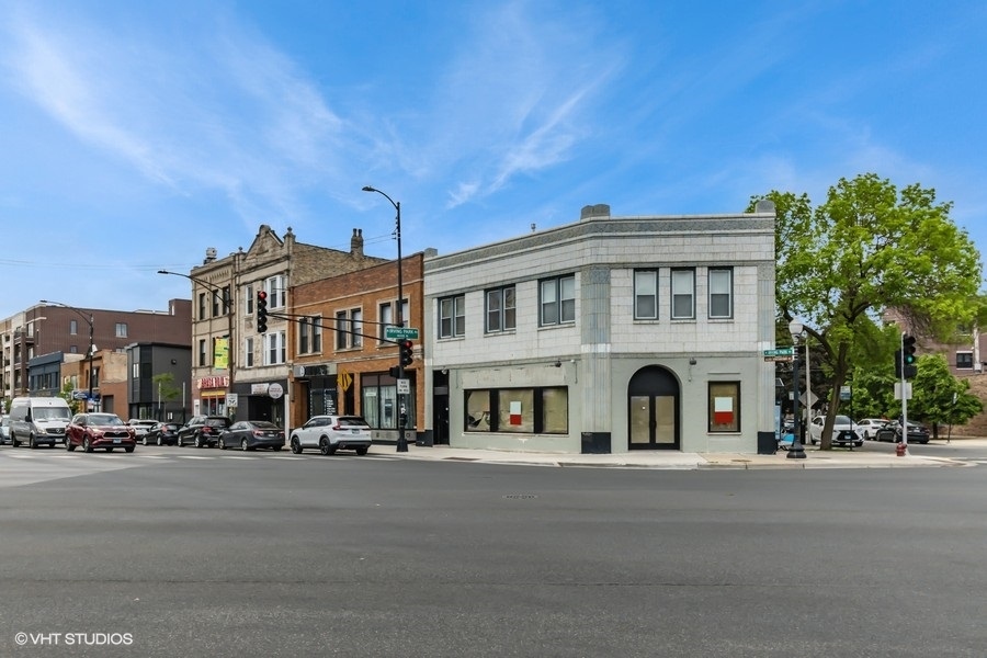 4001 N Elston Avenue Property Photo 1