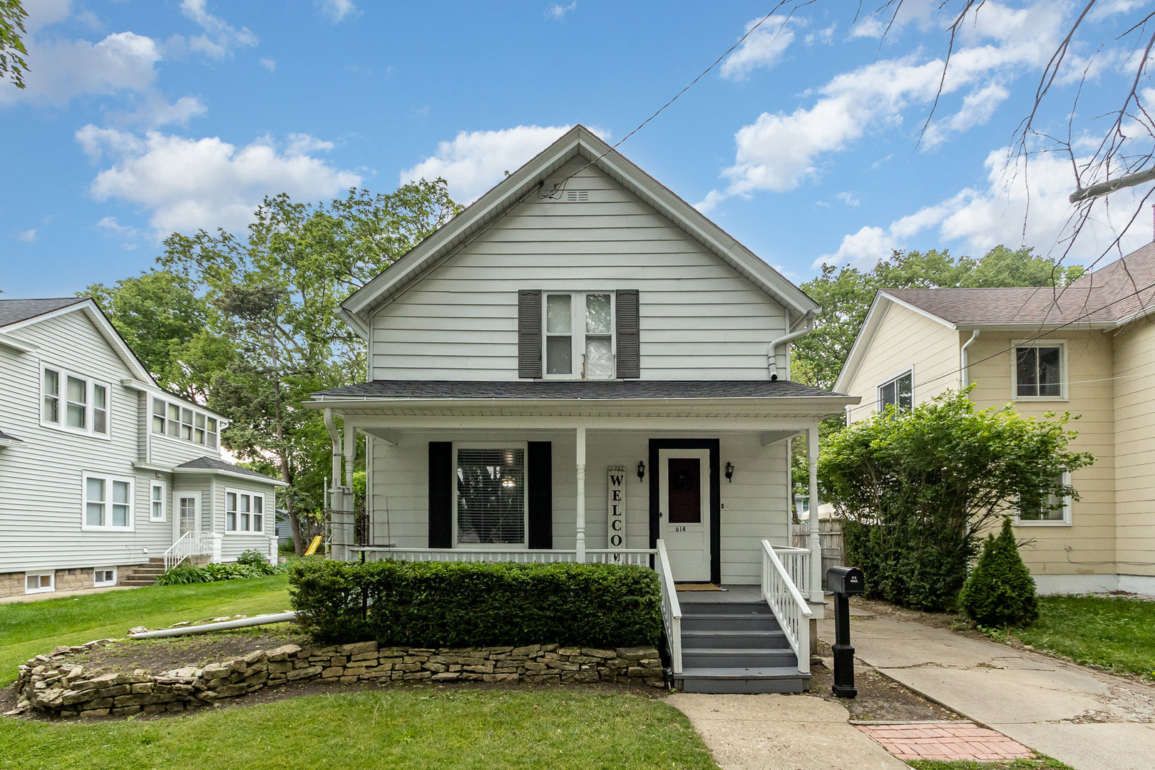 614 Oak Avenue Property Photo 1